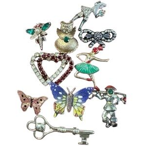 Vintage and Antique Brooches Pin lot